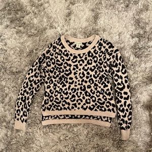 Cheetah print sweater size xs